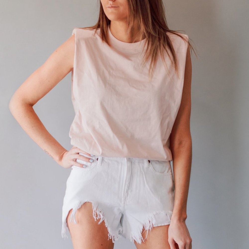 🆕 BLUSH ROSE TEE - Picture 9 of 11